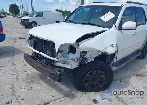 2004 Toyota Sequoia Sr5 V8 z USA, uszkodzony, nr VIN 5TDZT34A34S210050